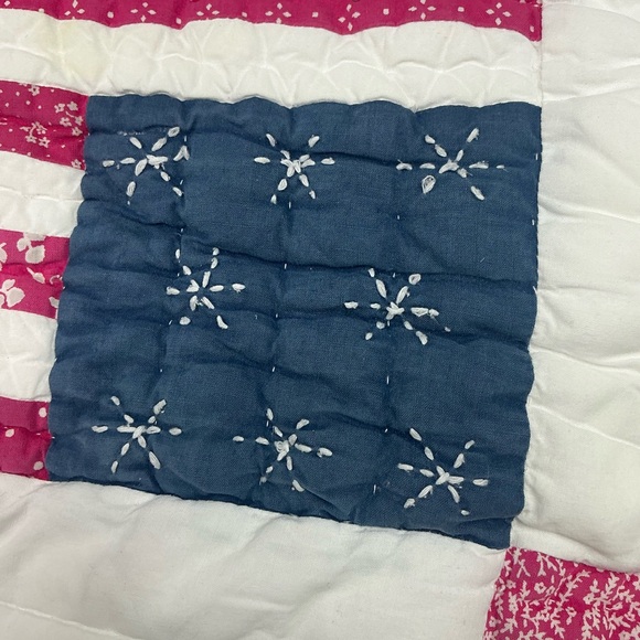 Pottery Barn quilted flag red, white, blue comforter 82 x 102 - Picture 3 of 7